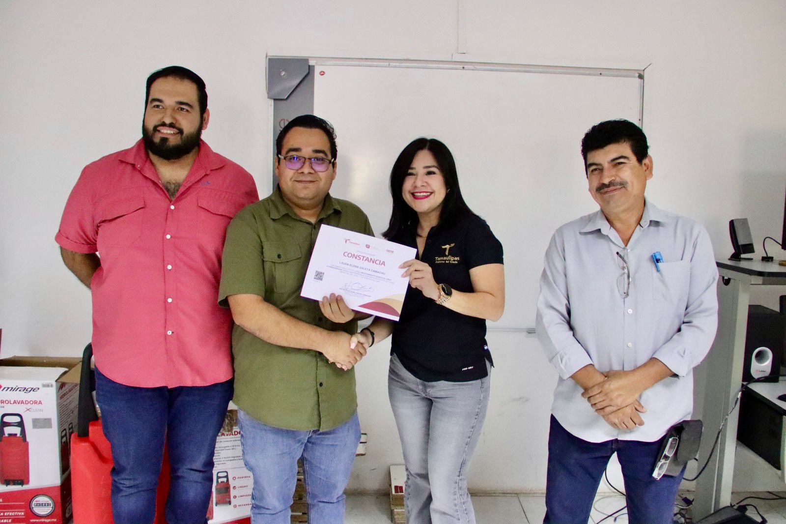 Impulsa CETE Victoria la profesionalización de su personal técnico con curso de mantenimiento de climas.